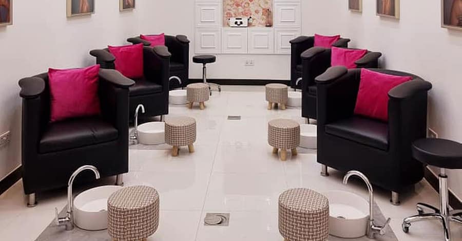 Get Your Glam On With Luxe Mani-Pedi Dubai