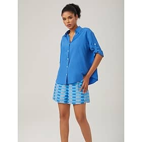 Vacation-Style Minimalist V-neck Blue Shirt