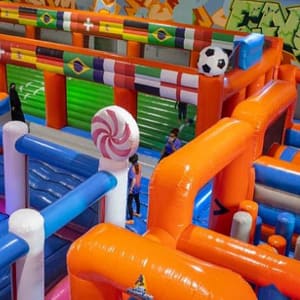 Air Maniax Yas Mall - Inflatable and Adventure Park - Experiences - Image 3