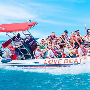 Love Boats in Dubai - Boat Tours and Cruises - Image 3