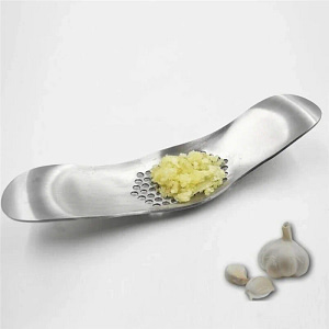 NEW Kitchen gadget Curved Garlic Press Stainless Steel Multi-function Manual Garlic Creative Cloves Kitchen Garlic Press Tool Home  Garden