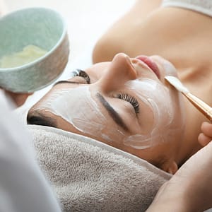 Deep Cleaning Facial With Optional Hair Mask Or Choice Of Any Facial Abu Dhabi