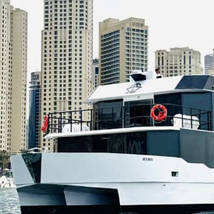 2- Or 3-Hour Luxurious Private Yacht Up To 35 Passengers Dubai