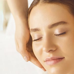 Experience A Revitalizing Facial With Diamond Microdermabrasion Dubai