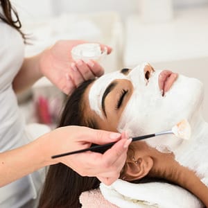 Facial At Anam Beauty Salon Dubai