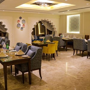 Aed 100 Toward Food And Drinks Dubai