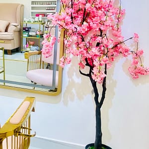 Mani-Pedi Dubai