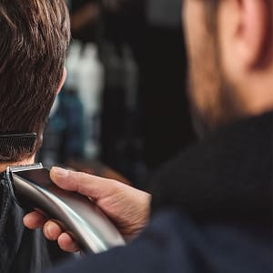 Mens Haircut And Shave At High End Gents Salon Dubai