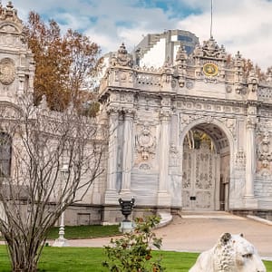 Dolmabahce Palace Skip-the-Line Tickets with Audio Guide - Indoor Attractions - Image 3