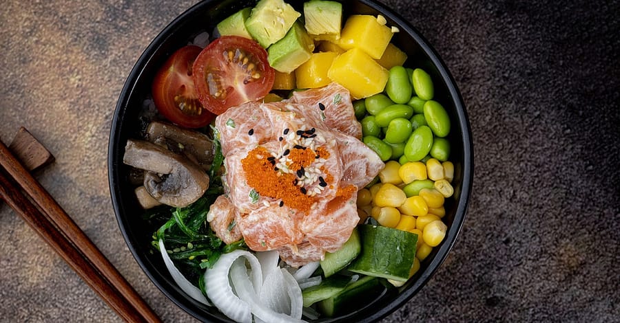 Feast On A Choice Of Poke Bowl 24oz + Classic Ice Tea For 1
