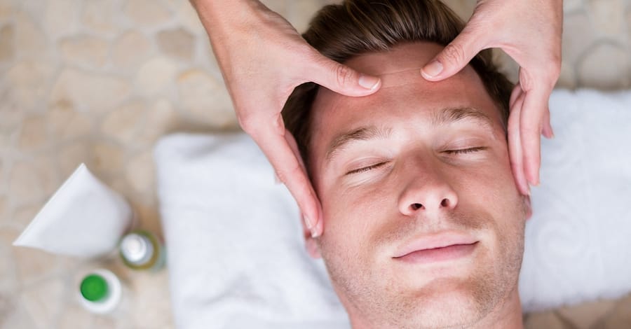 Get A Fresh Look With One Or Two Sessions Of Express Facial Dubai