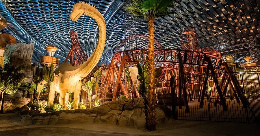 Img Worlds Of Adventure With Dubai Frame