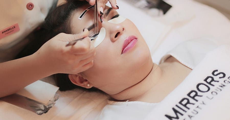 Eyelash Extensions Dubai