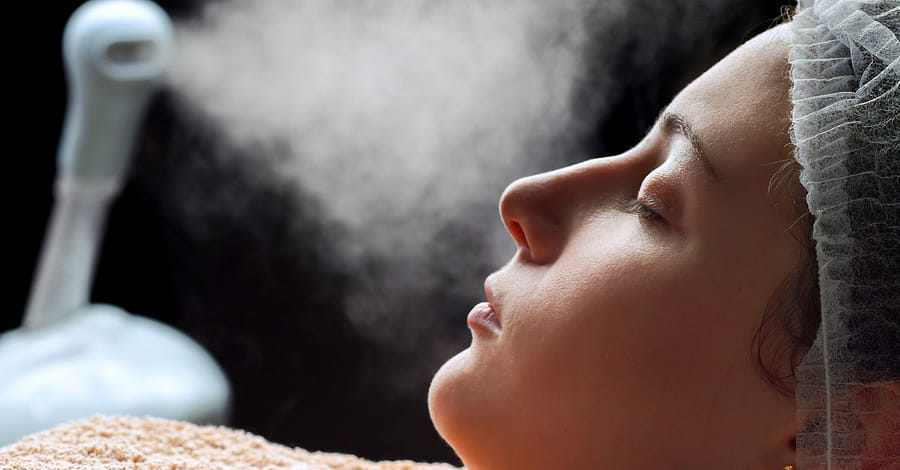 Herbal Or Dr. Renaud Facial-Clean-Up At Lck Ladies Salon Dubai