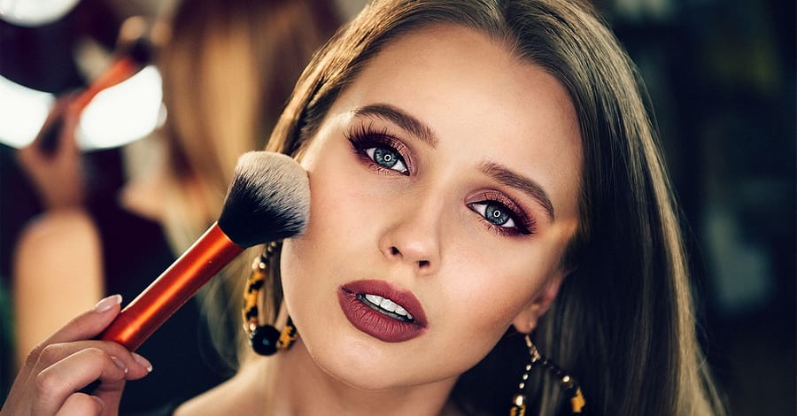 Party Make-Up With Hairstyling Abu Dhabi