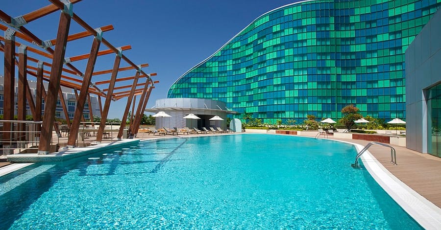 5* Pool Access Abu Dhabi