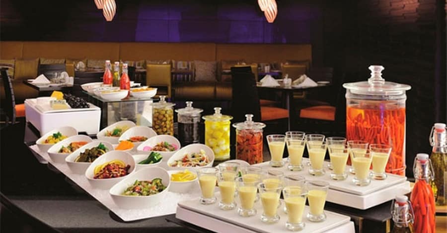 Dinner Buffet With Free-Flowing Beverages For 1 Child Or Upto 4 Adults Dubai