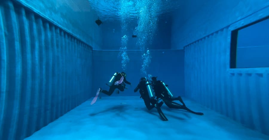 Diving Dubai