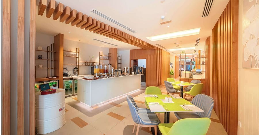 Enjoy A Dinner Buffet W/ Free-Flowing Soft Beverages & Juices Dubai