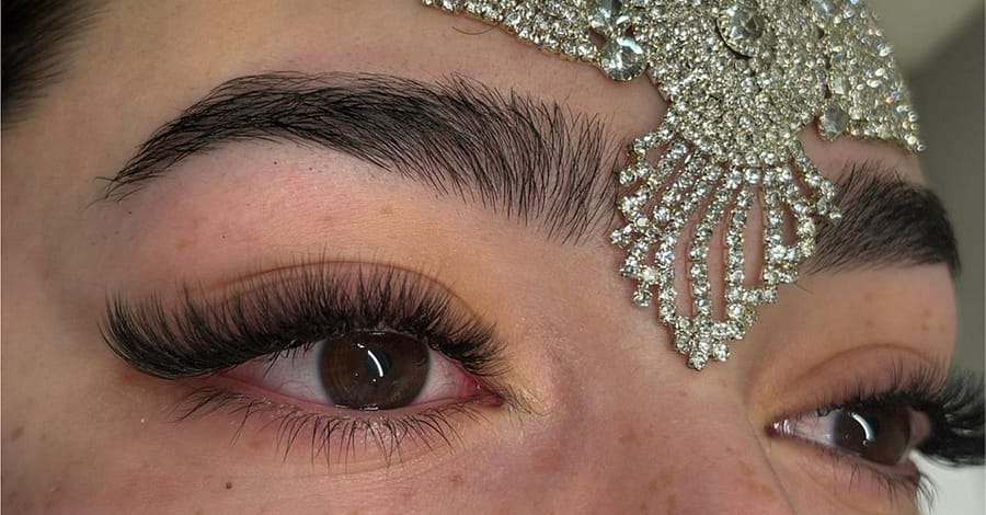 2d Or 3d Volume Lash Extension Or Eyelash/ Eyebrow Lift Dubai