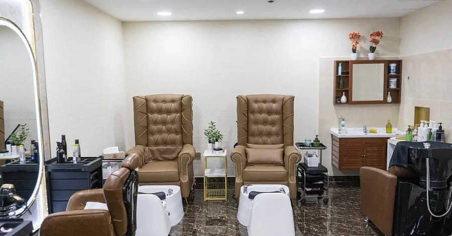 Beauty Services At Celebrity Salon Dubai