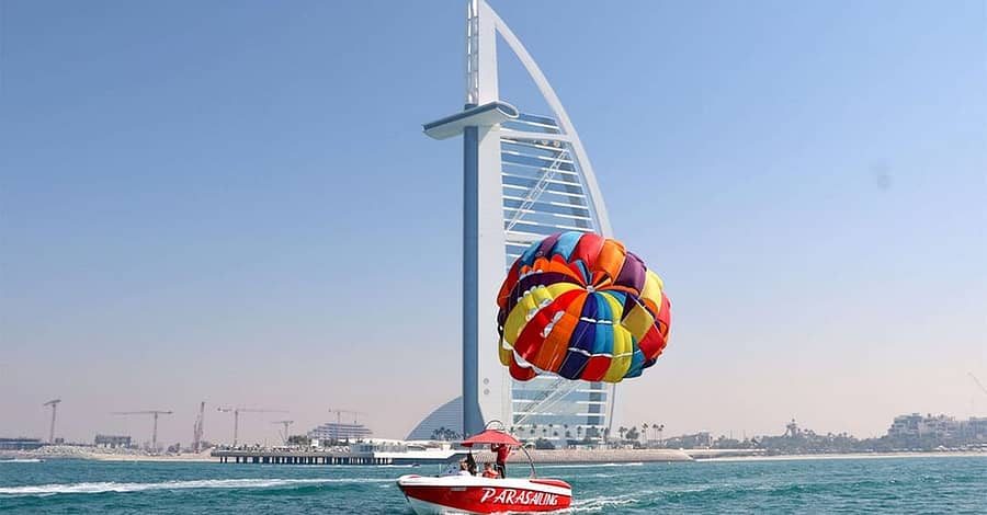 One 30-Minutes Parasailing For One Or Two Pax At Luxury Yachts Dubai