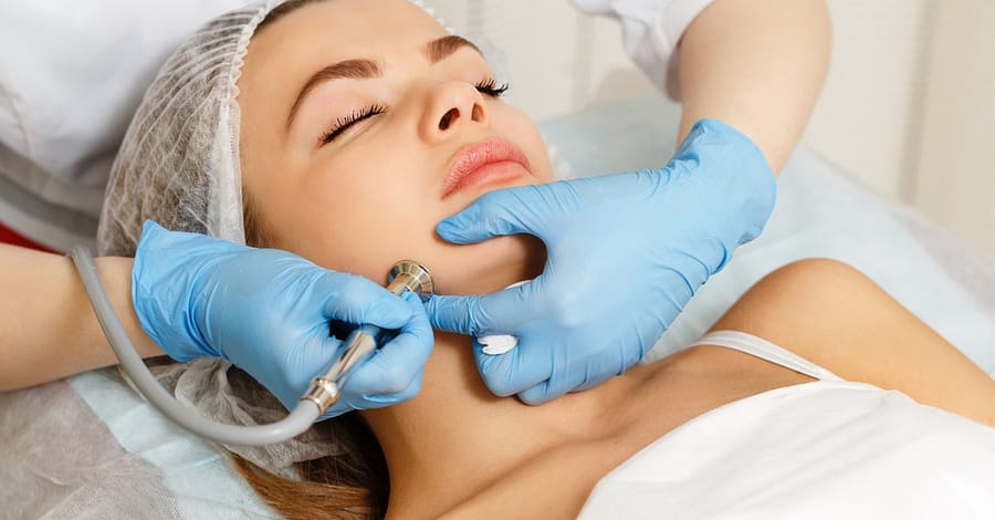 Refresh Your Skin With Hydra Facial Sessions For A Glowing Look! Dubai