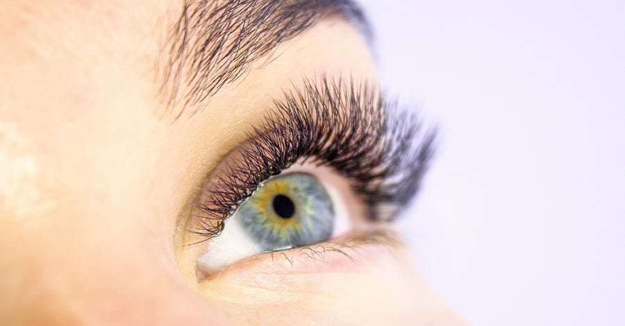 Book Your Glam Session: Eyelash Extensions Dubai