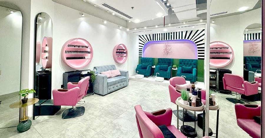 Complete Spa Experience: Classic/Gel Mani-Pedi Or Foot Reflexology Dubai