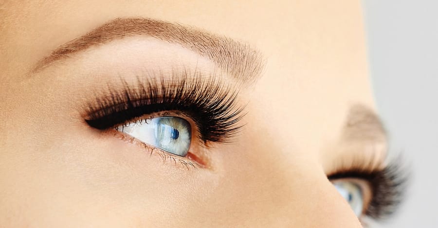 Get Individual Classic Or Volume Eyelash Extensions Sharjah & N. Emirates