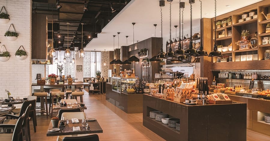 4* Foodies Friday Dinner Buffet With Free-Flowing Soft Beverages Abu Dhabi