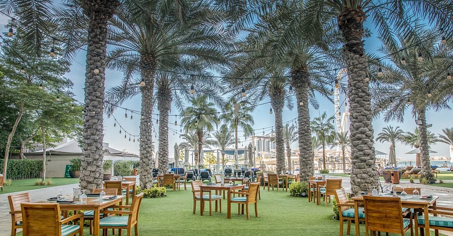 Breakfast With Pool Access For A Child And Adults! Dubai