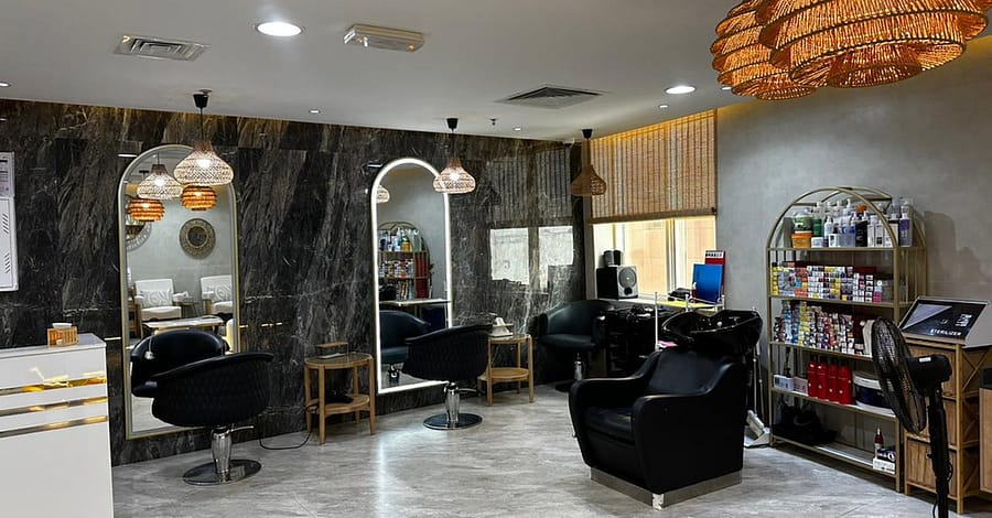 Choice Of Hair Wash And Blowdry At Bronzette Salon Dubai