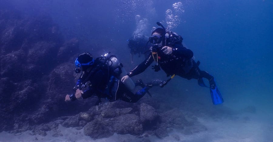 Experience Scuba Diving With Pool And Beach Dives! Dubai