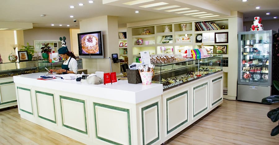 Food And Beverages At Arlequin Abu Dhabi Abu Dhabi