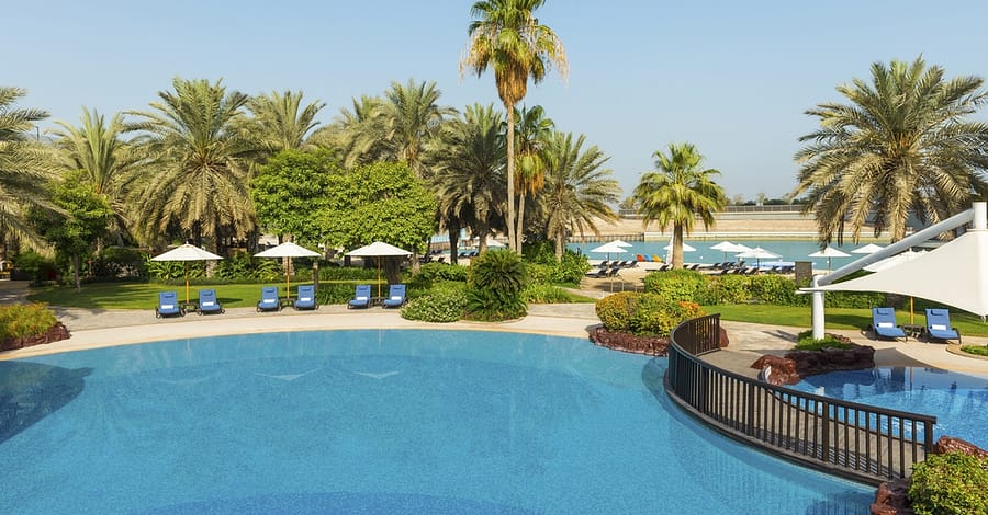 Free Flowing Beverages & 4-Course Set Menu Abu Dhabi